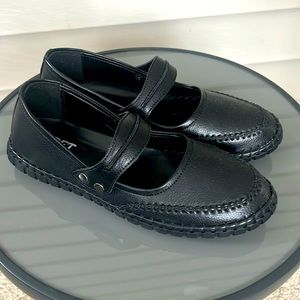 Soft Comfort shoes size 9/10